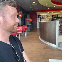 8/13/2021 tarihinde Sonny Q.ziyaretçi tarafından Burger King'de çekilen fotoğraf
