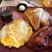 Photo taken at Carrows Restaurant by Sonny Q. on 12/21/2013