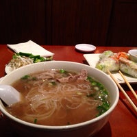 Photo taken at PHO 21 - Western by Abbie-Jane B. on 2/8/2014