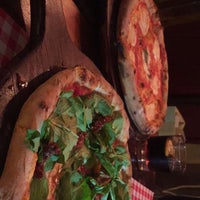 2/27/2016 tarihinde Jûziyaretçi tarafından LA RUSTICA Pizzeria'de çekilen fotoğraf