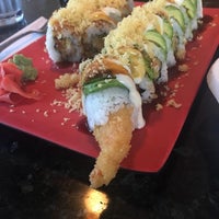 Photo taken at Nigiri Sushi Bar &amp;amp; Restaurant by Saúl S. on 9/4/2017