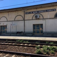 Photo taken at Stazione Forte dei Marmi-Seravezza-Querceta by Mike I. on 7/18/2016