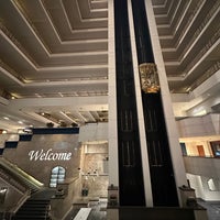 Foto diambil di Renaissance Concourse Atlanta Airport Hotel oleh Fred D. pada 3/22/2024