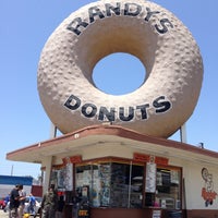 Photo taken at Randy&amp;#39;s Donuts by Lillian W. on 5/18/2013