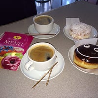 Photo taken at Yum Yum Donuts by Yana H. on 3/7/2014