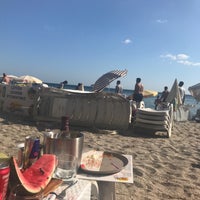 Photo taken at Mert Cafe &amp;amp; Beach by Anıl B. on 8/15/2021