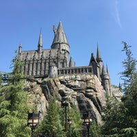 Photo taken at The Wizarding World of Harry Potter by Abraham G. on 5/10/2016