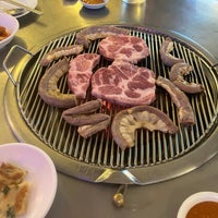 Photo taken at Drum BBQ Korean Restaurant by Ben P. on 8/28/2022