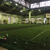 Das Foto wurde bei Футбольный центр Estadio von Ⓜ️ℹ️🎋📧 am 3/8/2017 aufgenommen
