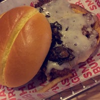 Photo taken at Smashburger by Stef A. on 4/23/2017