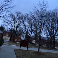 Foto scattata a Middlesex Community College da Samantha il 2/14/2018
