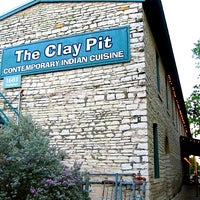 Foto tirada no(a) The Clay Pit por Austin Chronicle em 6/17/2013