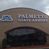 รูปภาพถ่ายที่ Palmetto State Armory โดย Andy C. เมื่อ 7/24/2013