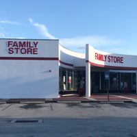 4/20/2019에 Rob S.님이 The Salvation Army Family Store &amp;amp; Donation Center에서 찍은 사진