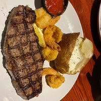 Photo taken at Black Angus Steakhouse by Rob S. on 5/29/2021