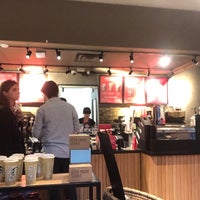 Photo taken at Starbucks by Juan David P. on 11/4/2022