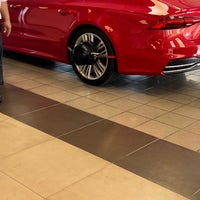 Foto diambil di Audi Tysons Corner oleh Michael B. pada 6/30/2022