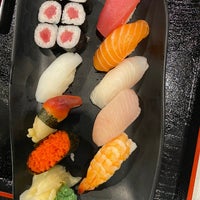 5/26/2023 tarihinde Michael C.ziyaretçi tarafından Tensuke Market &amp;amp; Sushi Cafe'de çekilen fotoğraf
