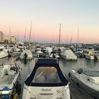 Das Foto wurde bei Real Club Marítimo de Santander von Toti V. am 11/19/2017 aufgenommen