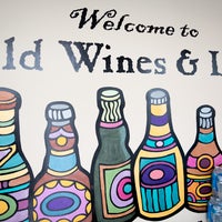 Foto tirada no(a) World Wines &amp;amp; Liquors por World Wines &amp;amp; Liquors em 11/28/2017