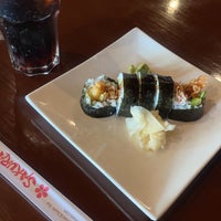 Das Foto wurde bei Sakura Japanese Steak, Seafood House &amp;amp; Sushi Bar von ZS am 5/9/2023 aufgenommen