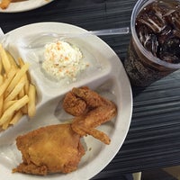 Photo taken at Arnold&amp;#39;s Fried Chicken by vicki3z d. on 8/21/2016