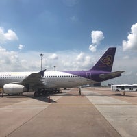 Photo taken at Thai Smile Flight WE 427 BKK-PEN by Porapat B. on 5/10/2018