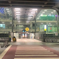 Photo taken at Main Passenger Terminal by Porapat B. on 7/3/2019