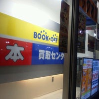 Photo taken at BOOKOFF 大森駅東口店 by Kimito T. on 3/28/2013