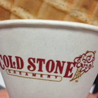 Photo taken at Cold Stone Creamery by Mo C. on 9/16/2013