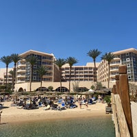 Photo taken at Hurghada Marriott Beach Resort by Menno J. on 3/12/2023