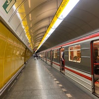 Photo taken at Metro =B= Národní třída by Menno J. on 5/13/2022