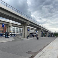 Photo taken at Busstation Amsterdam Sloterdijk by Menno J. on 5/30/2022