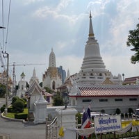 Photo taken at Wat Phichaiyatikaram by Menno J. on 10/31/2022
