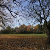 Photo taken at Park Frankendael by Menno J. on 11/14/2018