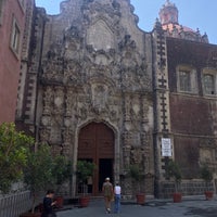 Photo taken at Templo expiatorio de San Felipe de Jesús by Menno J. on 2/21/2022