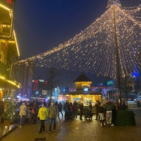Photo taken at Weihnachtsmarkt Spandau by Menno J. on 12/12/2021