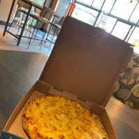 6/8/2021 tarihinde Menno J.ziyaretçi tarafından Domino&amp;#39;s Pizza'de çekilen fotoğraf