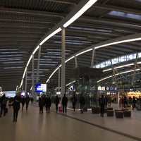 Photo taken at Utrecht Central Station by Menno J. on 12/18/2017
