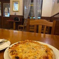 Photo taken at Pizzeria Zagabria by Menno J. on 12/29/2021
