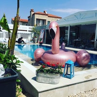 Das Foto wurde bei Evliyagil Hotel by Katre von YELİZ G. am 4/8/2018 aufgenommen