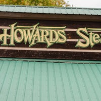 Photo prise au Howard&amp;#39;s Steak House par Howard&amp;#39;s Steak House le11/6/2017