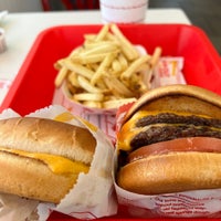Photo taken at In-N-Out Burger by Greg on 3/3/2023