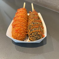 Снимок сделан в Cruncheese Korean Hot Dog пользователем Greg 1/30/2023