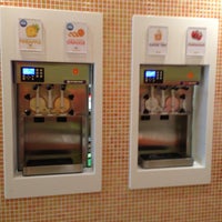 Photo taken at Orange Leaf Frozen Yogurt by George W. on 5/22/2013