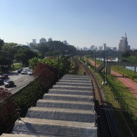 Photo taken at Ponte Cidade Universitária by Walter Arthur N. on 4/10/2016