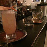 รูปภาพถ่ายที่ Fresco Cocktail Shop โดย Charlie B. เมื่อ 7/7/2017