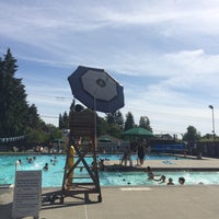 Photo taken at Wedgwood Pool by Zoe on 8/13/2016