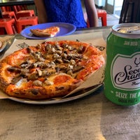 6/19/2019 tarihinde Steven A.ziyaretçi tarafından ZIGZAG Pizza'de çekilen fotoğraf