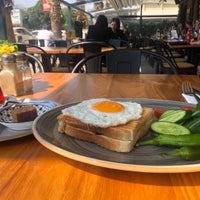 Photo taken at SWT Cafe by Supla on 3/27/2019
